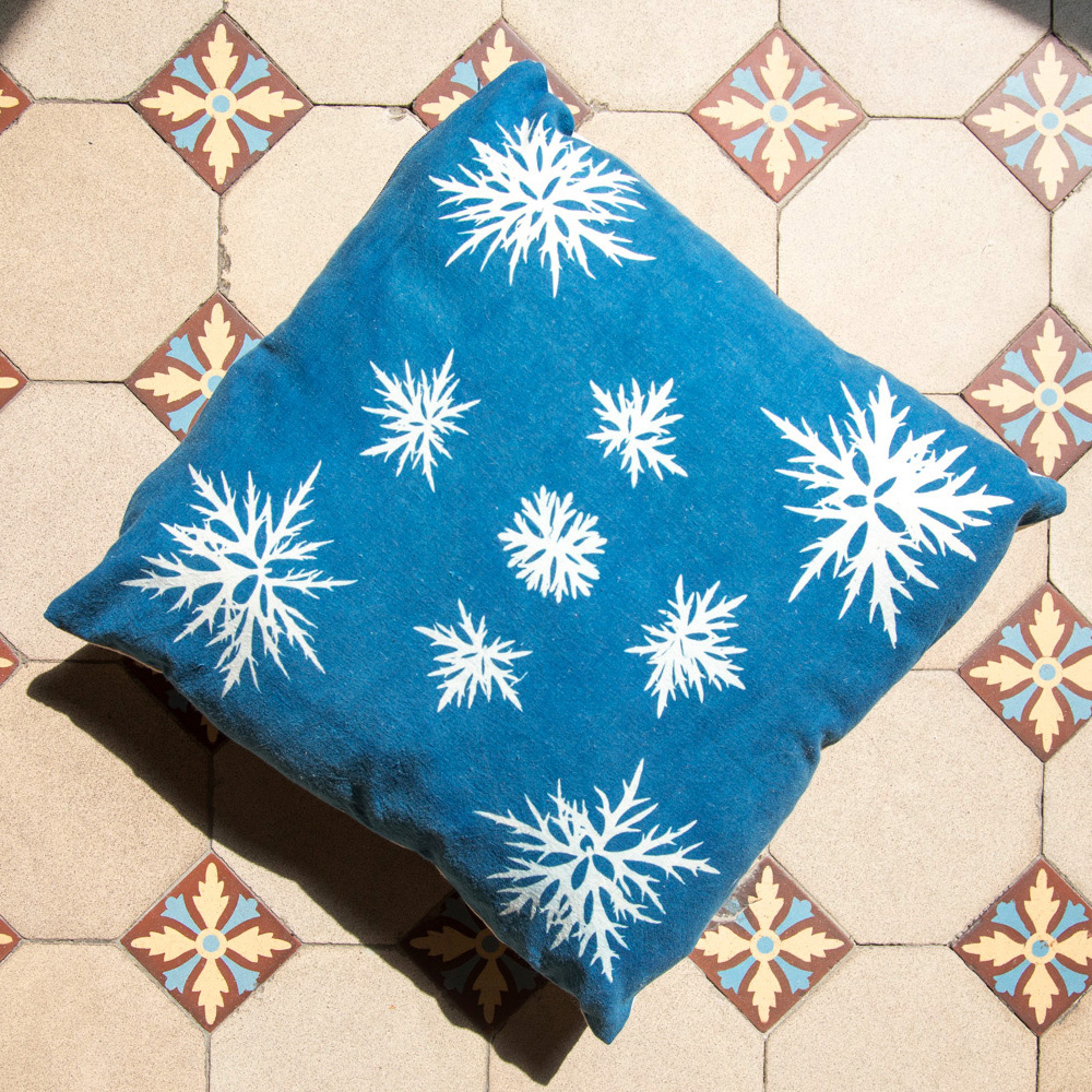 Coussin Collection ROSACE Bouton d'or 10